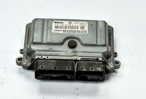 2010 MODEL VOLVO S80 ÇIKMA MOTOR BEYNİ